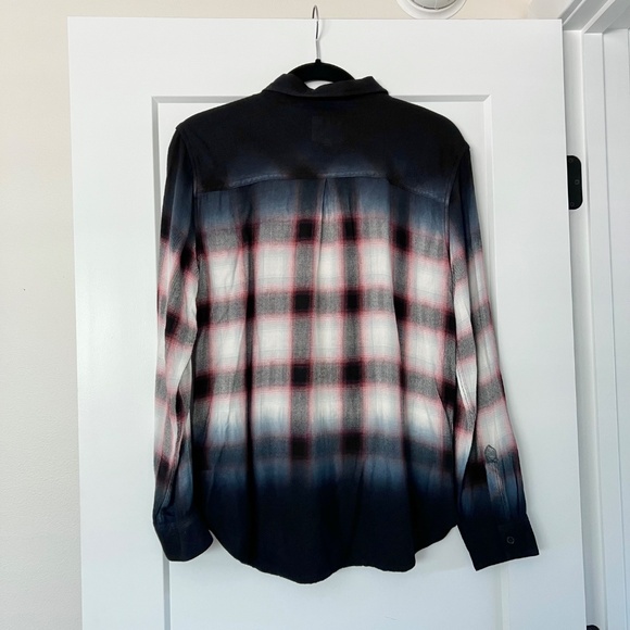 Rails | Women’s Plaid Soft Button Down Flannel - Picture 4 of 4
